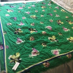 BNWT sold out oversized anthropologie scarf